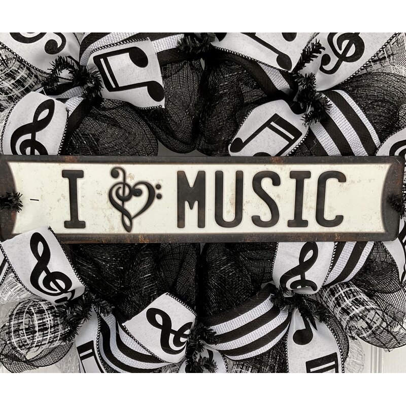 I Love online Music Wreath